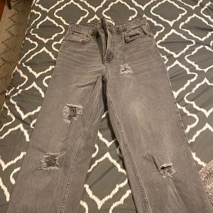 Abercrombie & Fitch Ultra High Rise 90s Straight Distressed Jeans